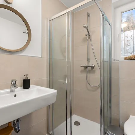 Cassel Lofts - Moderne Wohnung Fuer 3 Mit Balkon Nahe Vw-Werk Zewnętrze zdjęcie